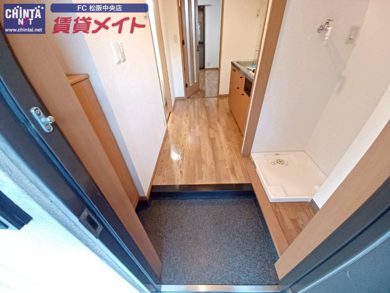 玄関　反転タイプ参考写真