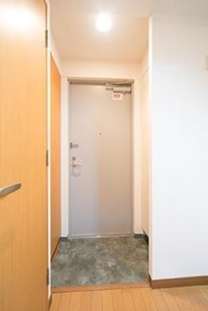 玄関　※写真は同タイプ住戸です。