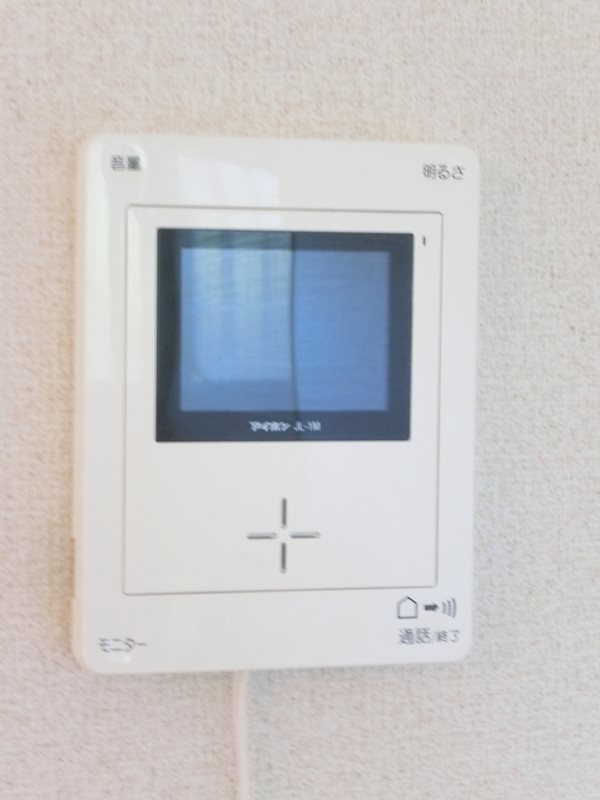 セキュリティ　来客者も確認できるモニター付
