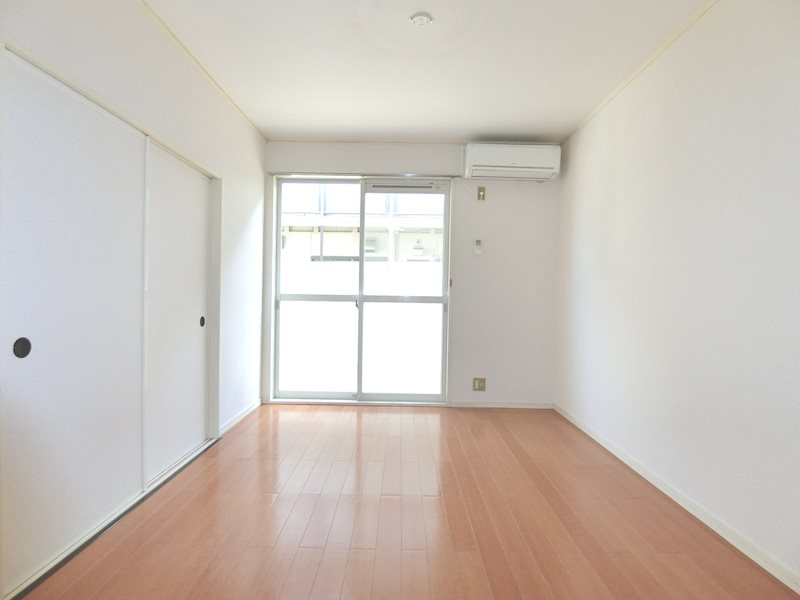 その他部屋・スペース　日当たりが良く、室内奥まで日が差し込みます
