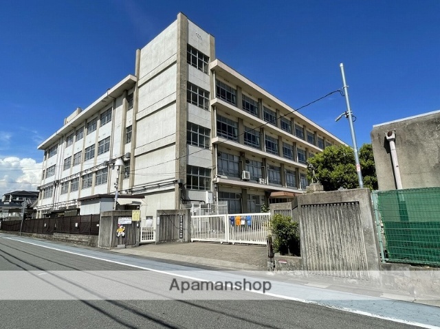小学校　英賀保小学校（小学校）まで1818m