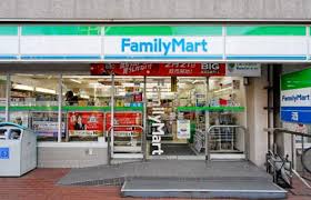 コンビニ　ファミリーマート亀戸四丁目店（コンビニ）まで284m