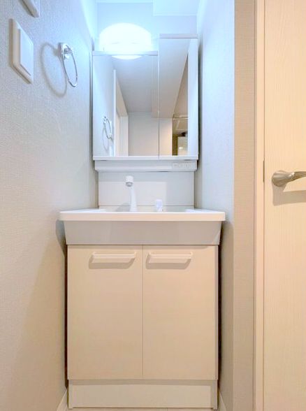 洗面設備　シャンプードレッサーです☆