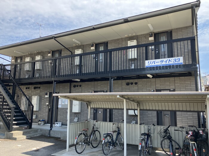 エントランス　外観