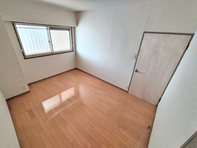 その他部屋・スペース　★★６帖の北側洋室です♪★★