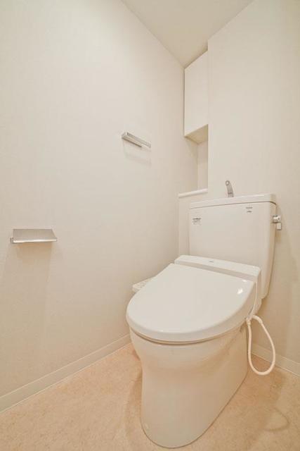 トイレ　※写真は同タイプ住戸です。