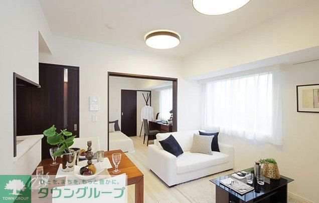 居室・リビング　家具備品はイメージです