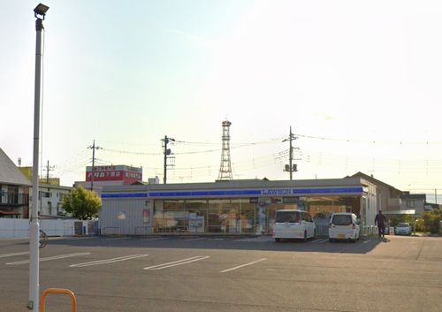 コンビニ　ローソン筑西二木成店（コンビニ）まで351m