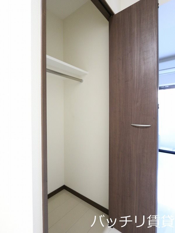 収納　画像は別号室タイプの為、現状を優先いたします