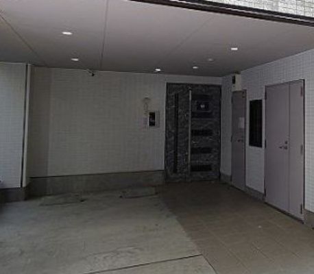 エントランス　毎日通るエントランス♪