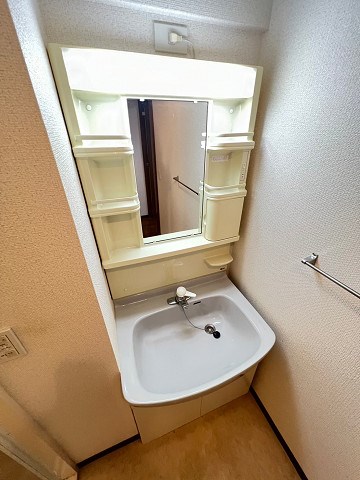 洗面設備　洗面所です