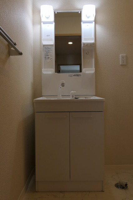 洗面設備　※別部屋参考になります。