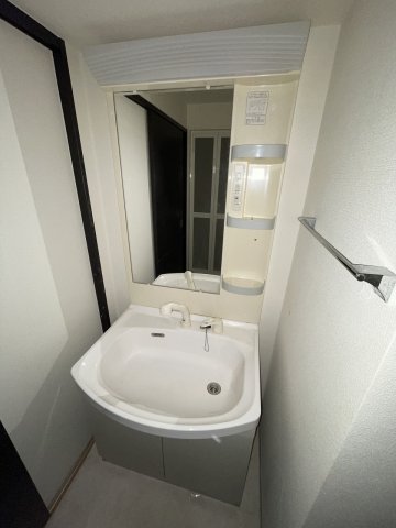 洗面設備　忙しい朝には欠かせない洗面所です