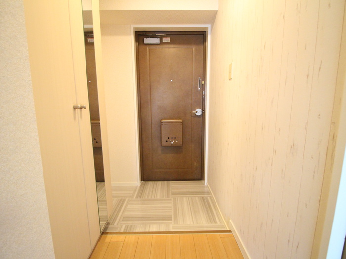 玄関　別号室のお写真になります。