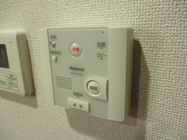 セキュリティ　室内にインターホンがあるので来客時も安心です