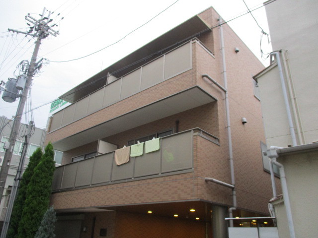 建物外観　レンガ貼りのきれいな外観です