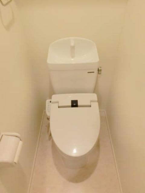 トイレ　同仕様参考写真