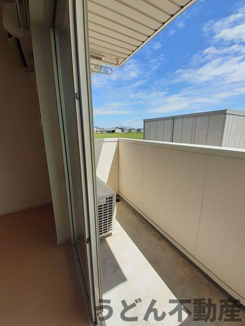バルコニー　うどん県のお部屋探しはうどん不動産へ うどんちゃんとLINE