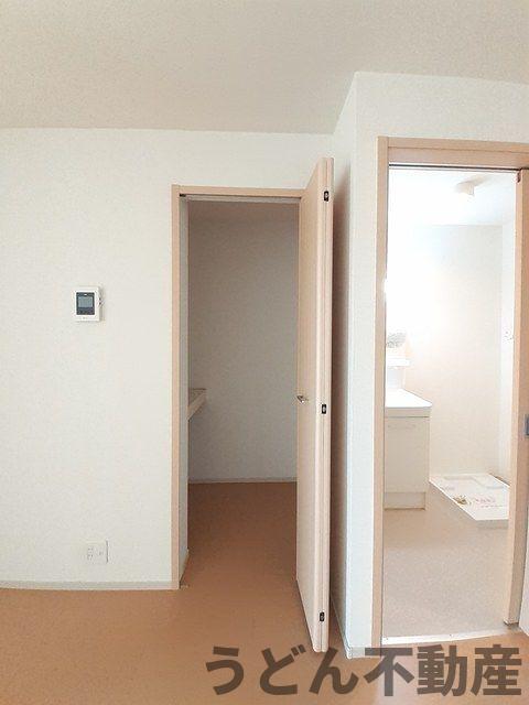 収納　うどん県のお部屋探しはうどん不動産へ うどんちゃんとLINE