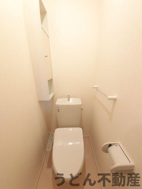 トイレ　うどん県のお部屋探しはうどん不動産へ うどんちゃんとLINE