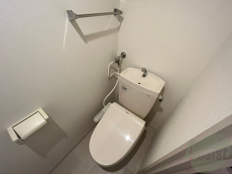 トイレ　ウォシュレット機能がついたトイレ。安心して使用できますね。