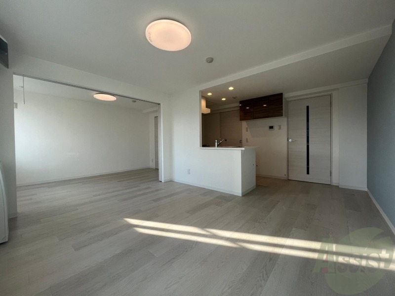 居室・リビング　明るいお部屋は気持ちよく過ごせそうですね。