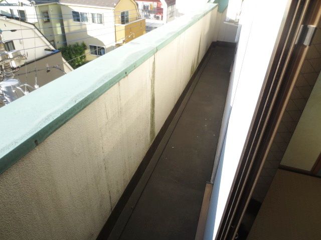 バルコニー　タウンハウジング府中店まで