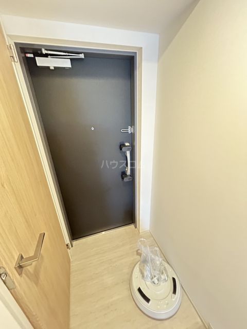 メジリス 新羽の玄関写真