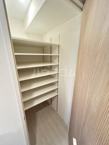 メジリス 新羽の内装写真