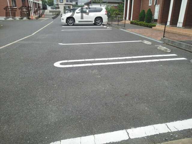 駐車場　車をお持ちの方に嬉しい駐車場付きの物件です