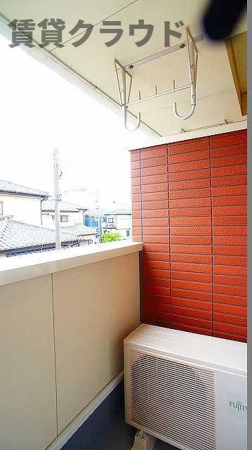 バルコニー　外からの目が気にならないバルコニーで洗濯物が干せます