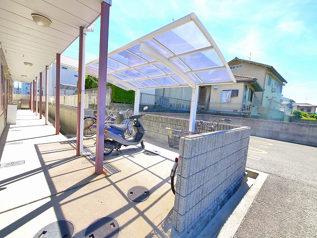 その他共有部分　屋根付きの駐輪場
