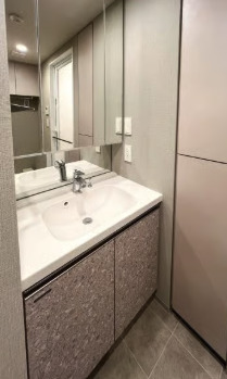 洗面設備　※別部屋の参考写真です。