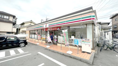 コンビニ　セブンイレブン 八王子東中野店（コンビニ）まで933m