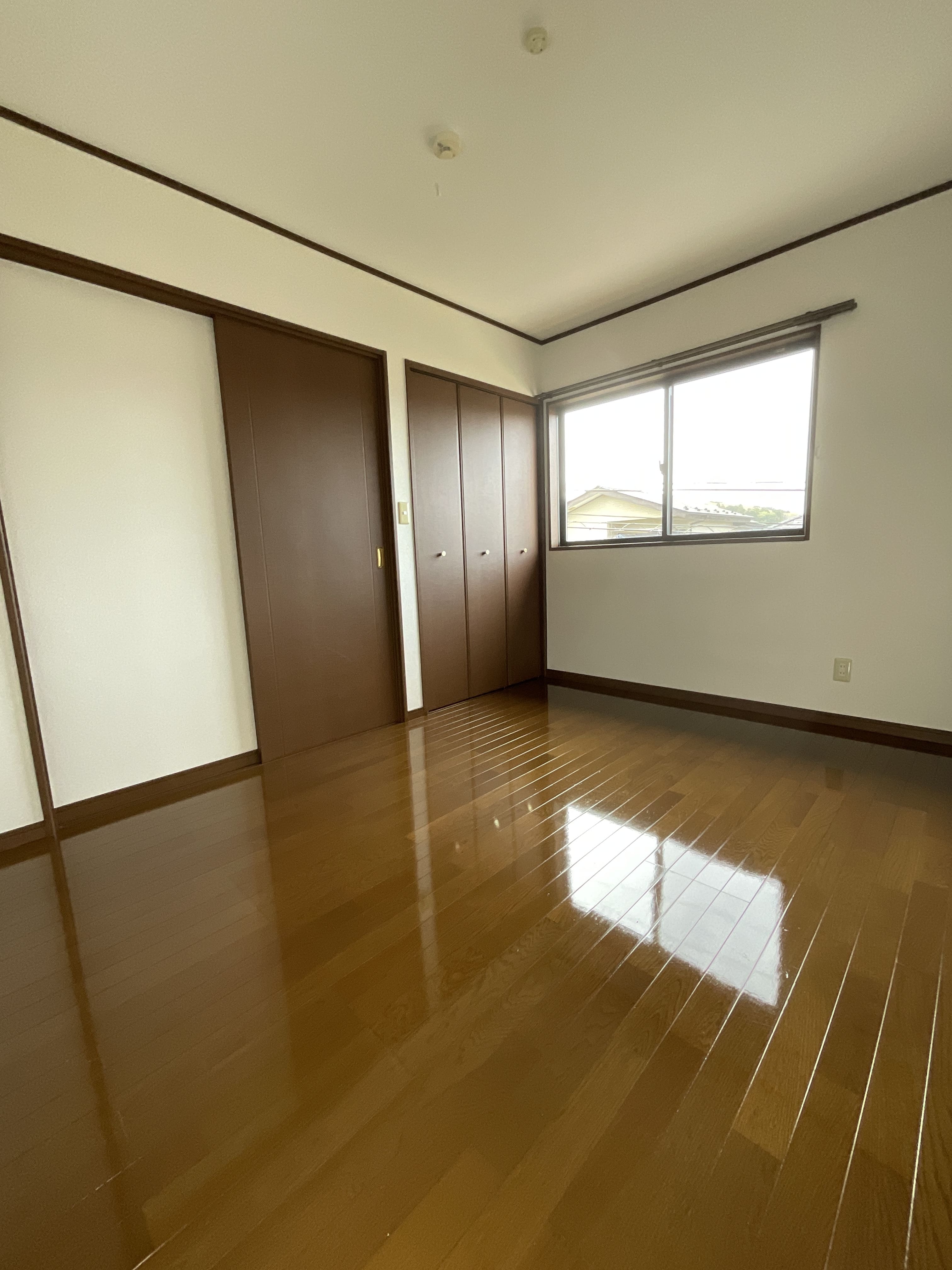 その他　２階洋室６帖