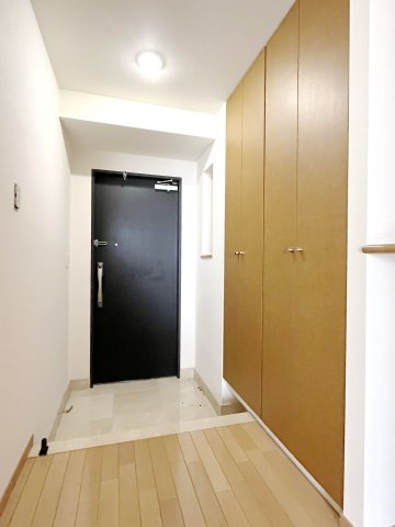 玄関　玄関※別部屋参考写真