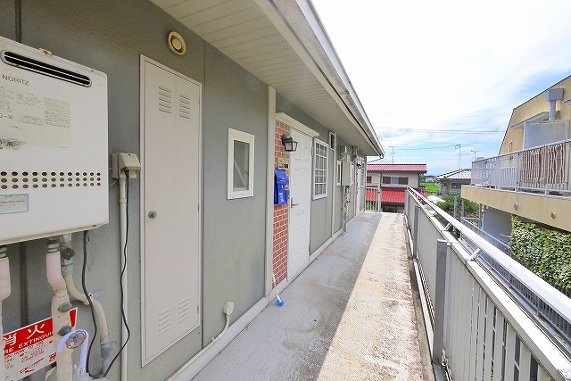 その他共有部分　毎日通るエントランスはこのようになっています