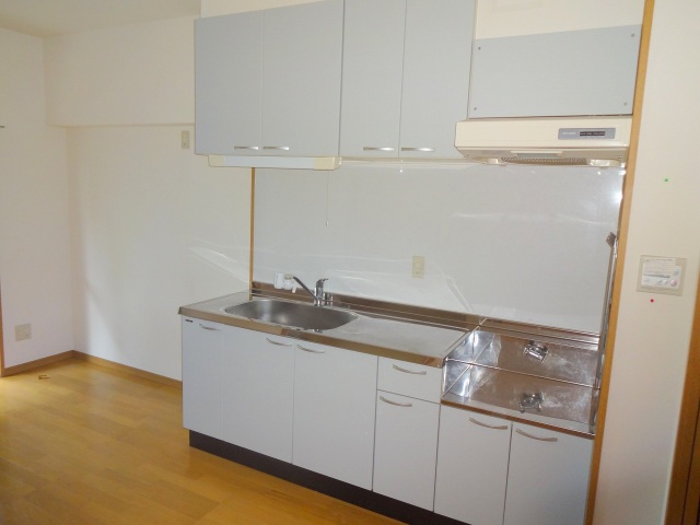 キッチン　写真は別のお部屋です。現況優先ください。