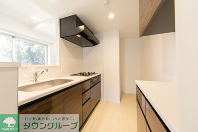 キッチン　※写真は同タイプ住戸です。