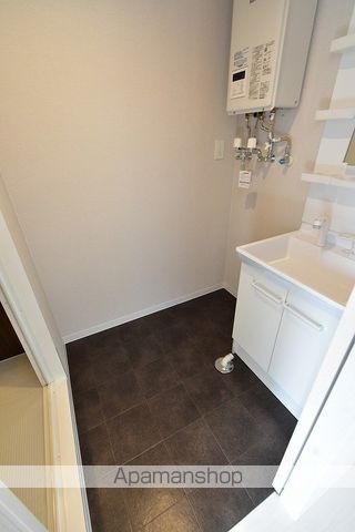 CITY RESIDENCE 月寒中央の内装写真