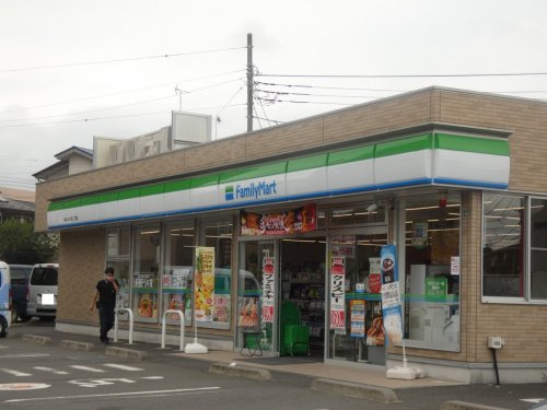 コンビニ　ファミリーマート（コンビニ）まで1273m