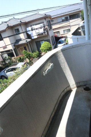バルコニー　広めのバルコニーですね