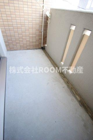 バルコニー　広々としたバルコニーです