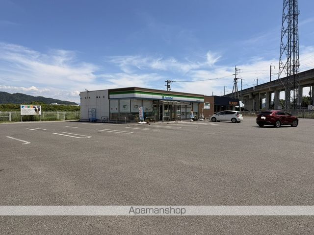 コンビニ　ファミリーマート熊本富合小岩瀬店（コンビニ）まで1124m