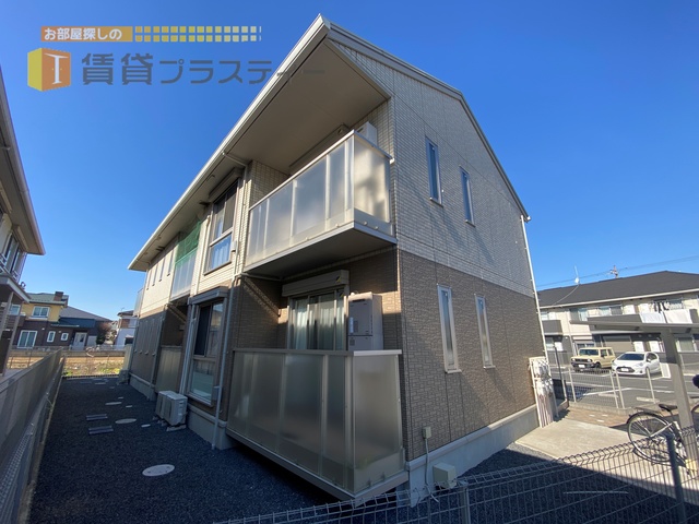 建物外観　３兄弟の次男坊。設備は負けないぜ