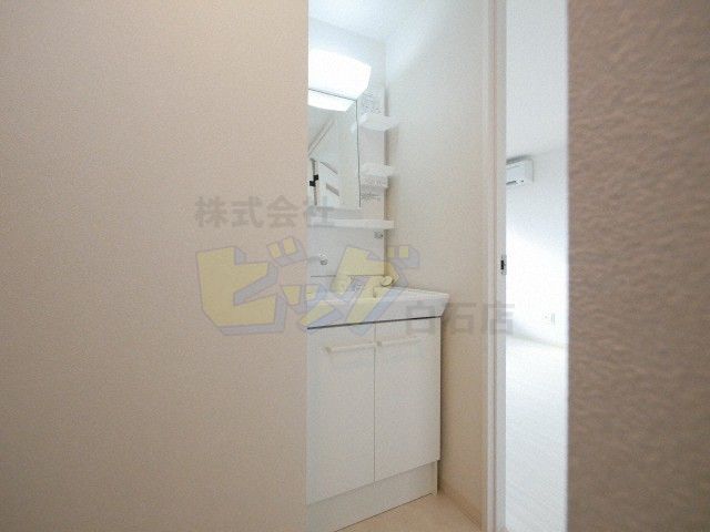洗面設備　忙しい朝に嬉しいシャンプードレッサー完備♪