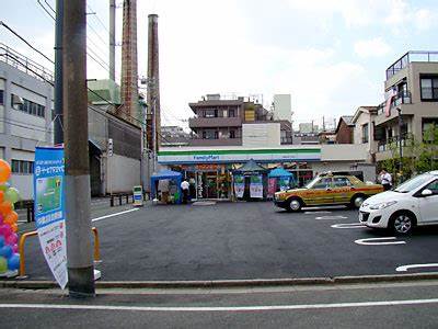 コンビニ　ファミリーマート板橋舟渡三丁目店（コンビニ）まで154m