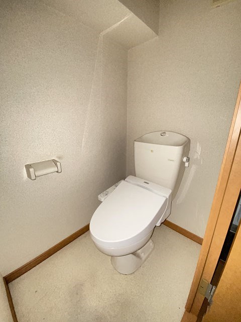 トイレ　シンプルで使いやすいトイレです