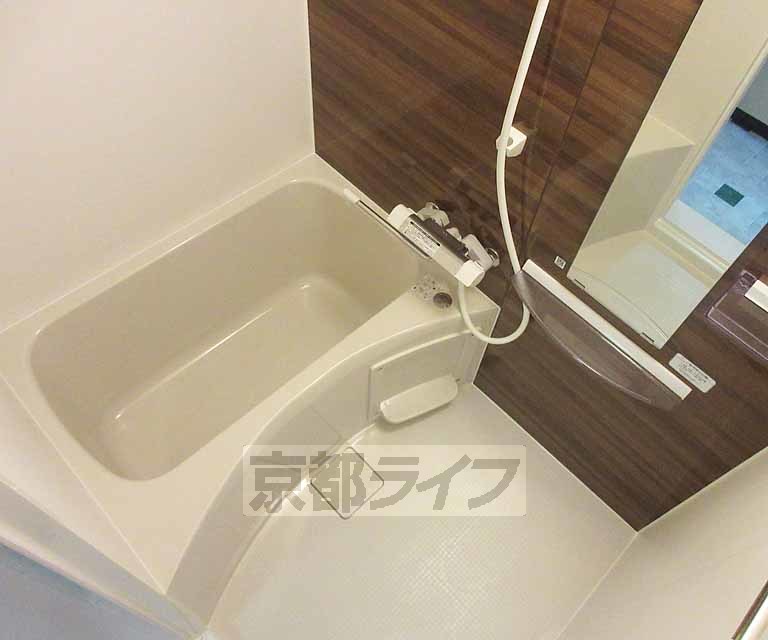 バス・シャワールーム　綺麗なお風呂です・