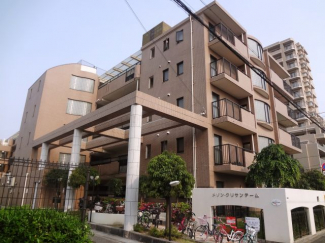 建物外観　メゾンクリサンテーム